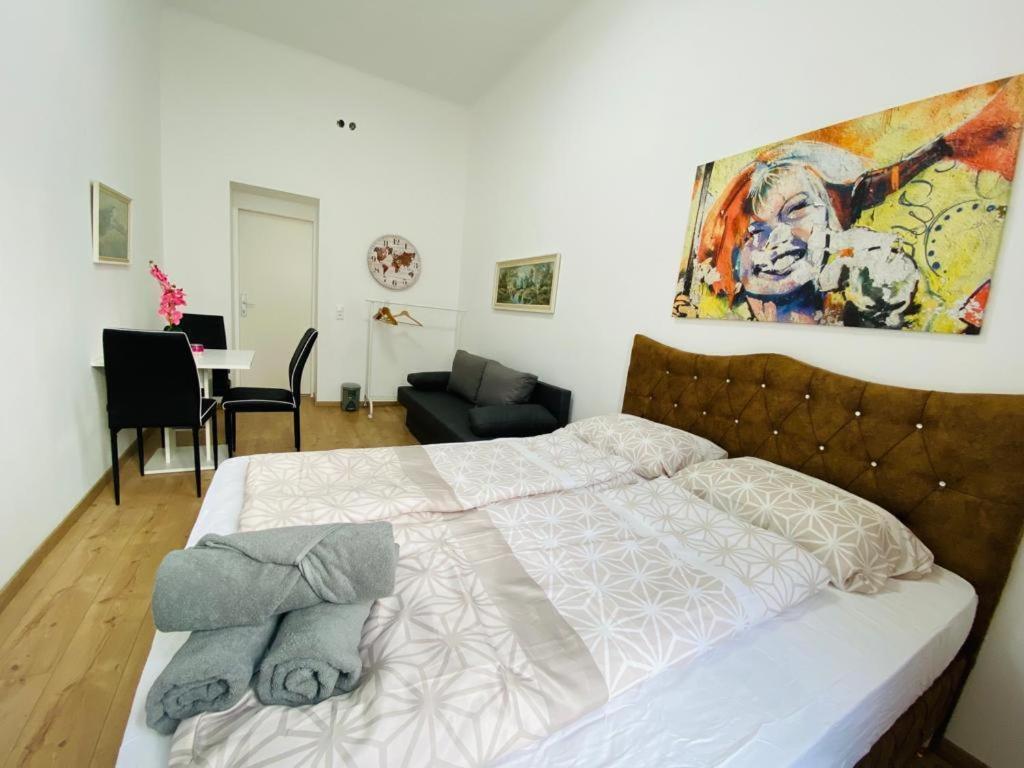 Deluxe Quad Room Dw Wien Exteriör bild