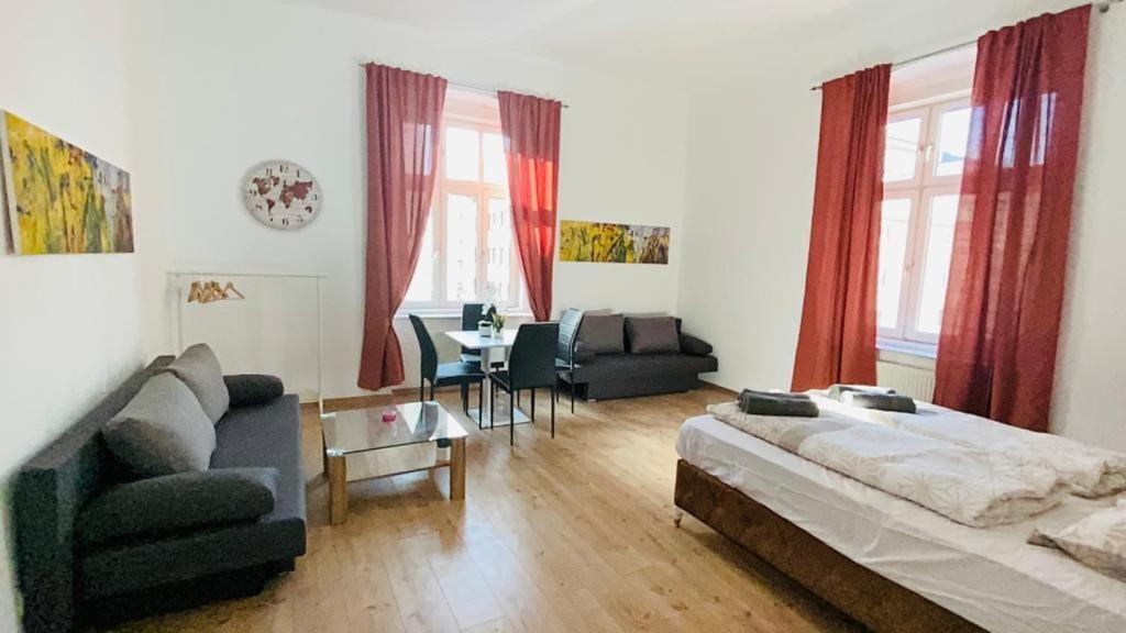 Deluxe Quad Room Dw Wien Exteriör bild