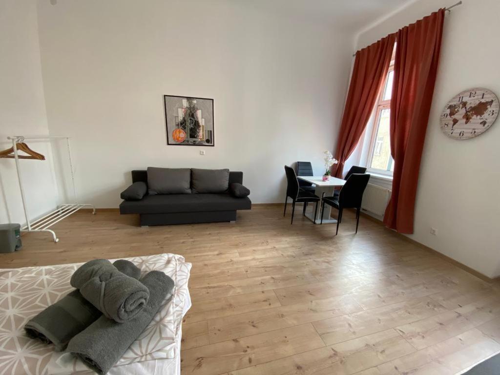 Deluxe Quad Room Dw Wien Exteriör bild